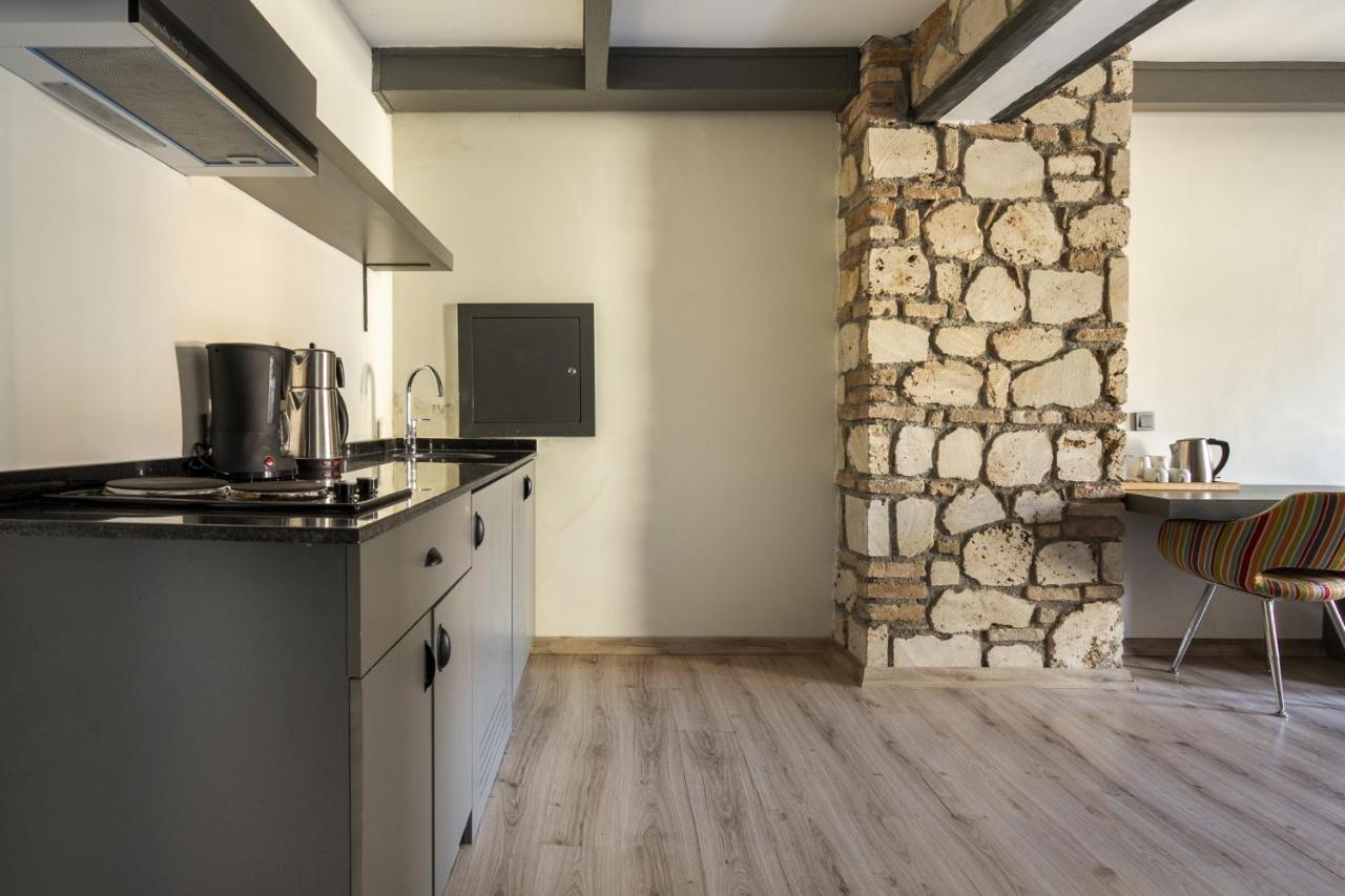 Excellent Flat Near Hadrians Gate Apartment